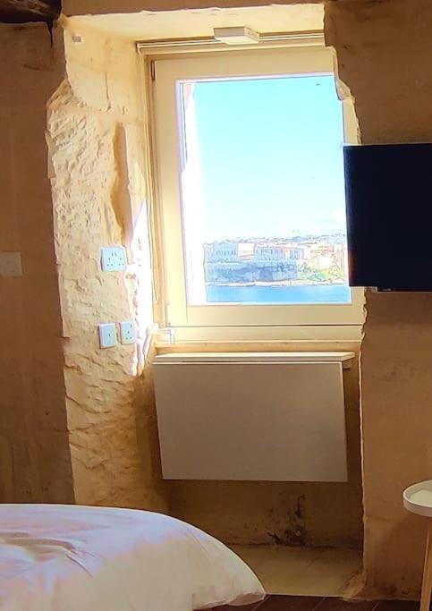 Coast 52 Savynomad Harbour Residences Wow Views فاليتا المظهر الخارجي الصورة